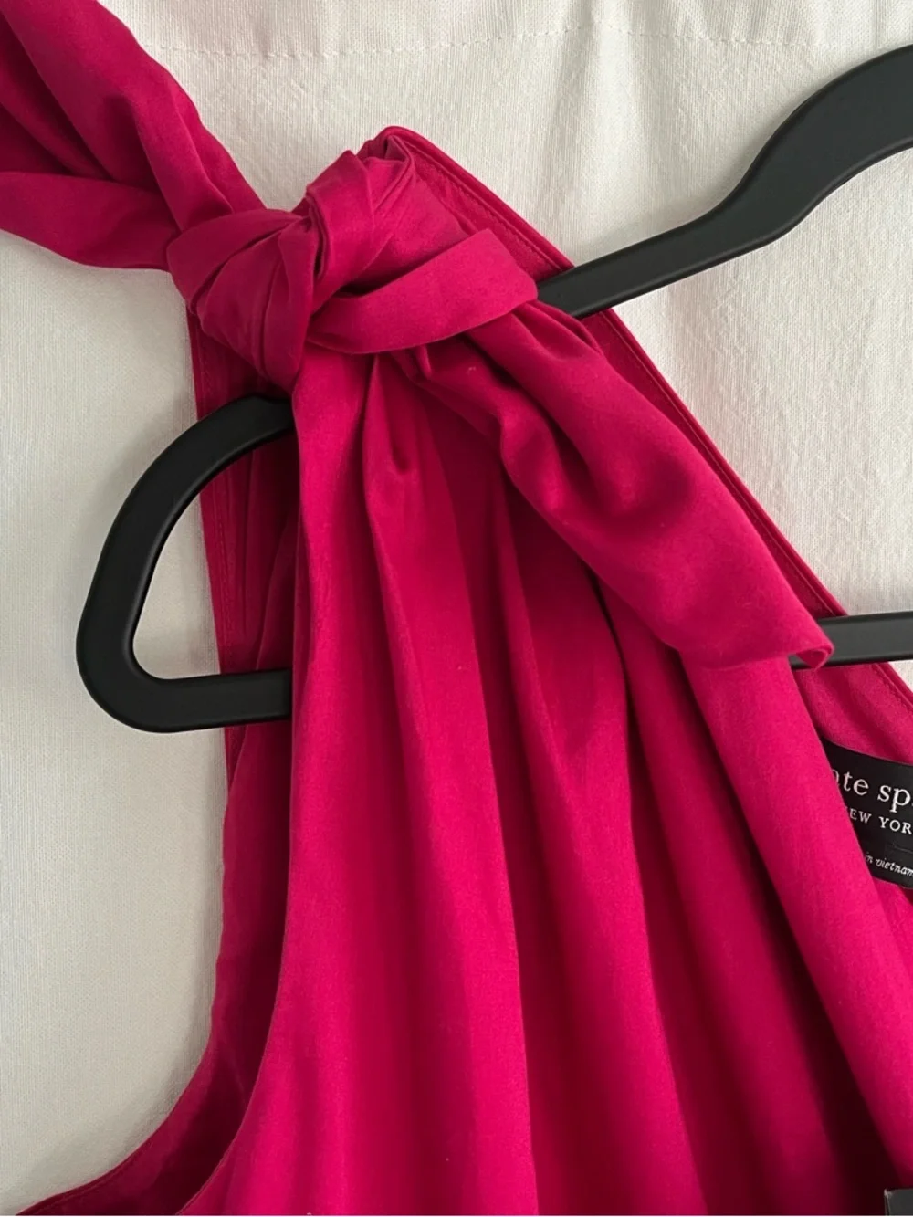💖 **Kate Spade One-Shoulder Midi Dress – Bold, Elegant & Unforgettable** 💖
